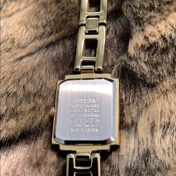 Vintage  -  Absolutely gorgeous Citizen quartz watch #A75 main image 4